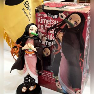 🟡فیگور نزوکو، همراه با جعبه