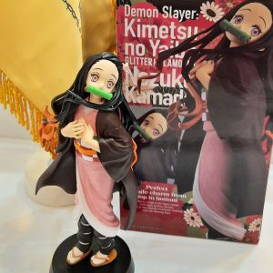 🟡فیگور نزوکو، همراه با جعبه