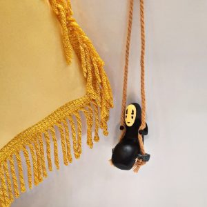 🟡آویز دکوری نوفیس ، از انیمه شهر اشباح استودیو جیبلی